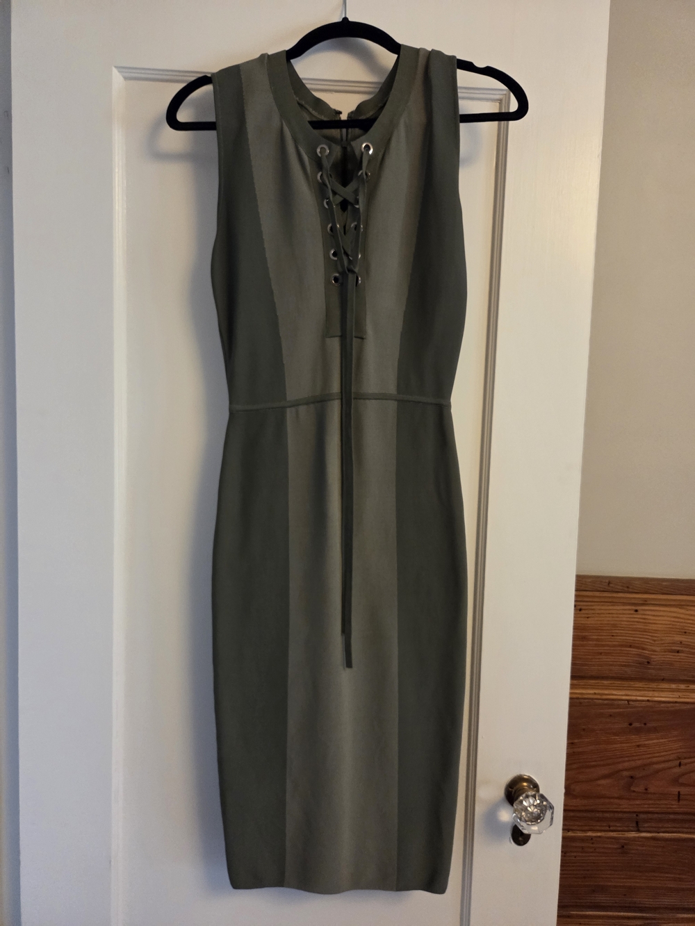 BCBGMaxAzria Olive Lace-Up Midi Sheath Dress Sz Small